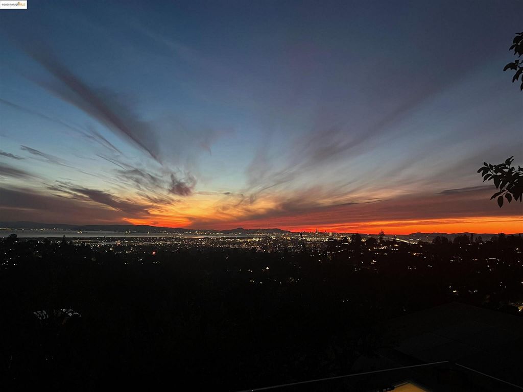 5741 Scarborough, Oakland, CA 94611