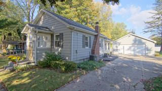 916 Chippewa Street, Buchanan, MI 49107