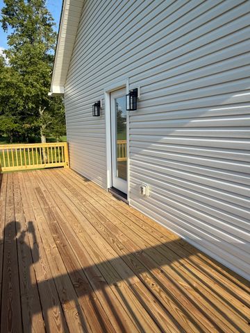 114 Honeysuckle Ln, Sparta, TN 38583