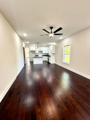 114 Honeysuckle Ln, Sparta, TN 38583