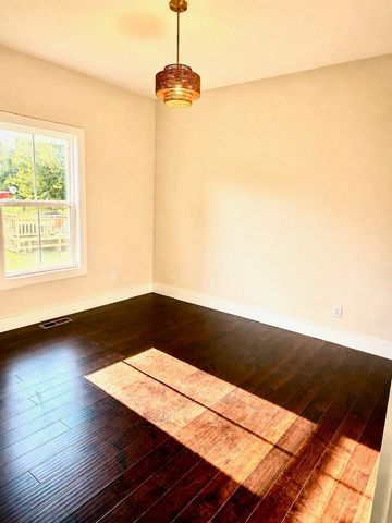 114 Honeysuckle Ln, Sparta, TN 38583