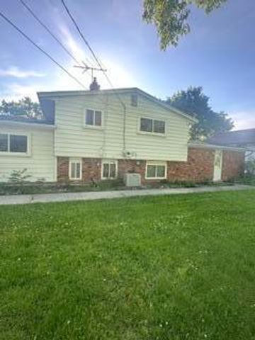 6709 Wild Ridge Lane, West Bloomfield, MI 48322