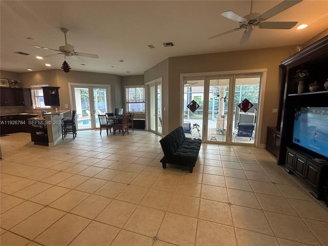 15335 SW 80th Ave, Palmetto Bay, FL 33157