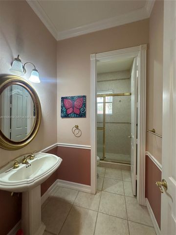 15335 SW 80th Ave, Palmetto Bay, FL 33157