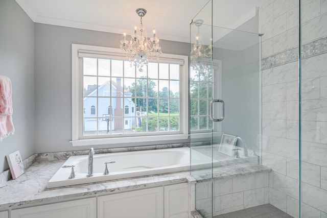 20 Laura Drive, Danbury, CT 06811