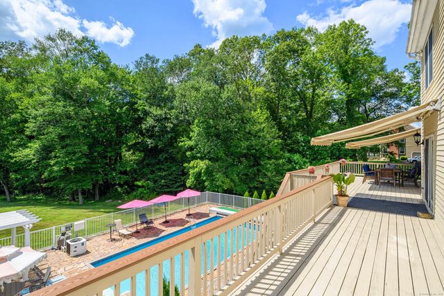 20 Laura Drive, Danbury, CT 06811