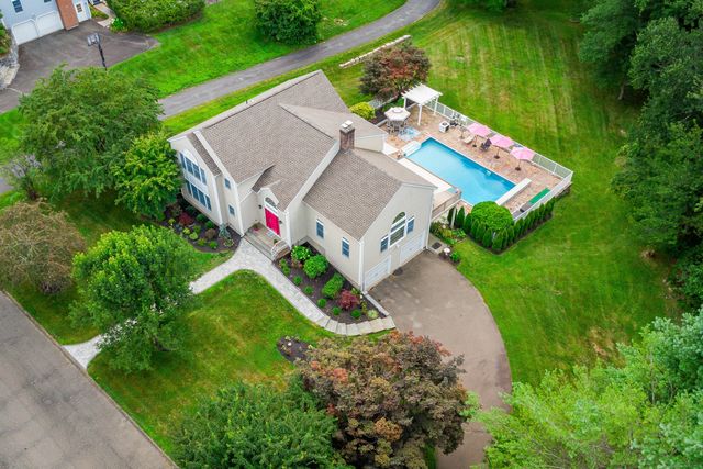 20 Laura Drive, Danbury, CT 06811