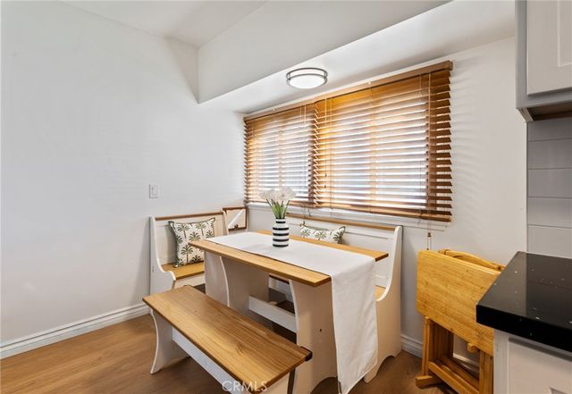 10725 S 8th Avenue, Inglewood, CA 90303