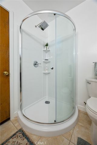 10725 S 8th Avenue, Inglewood, CA 90303