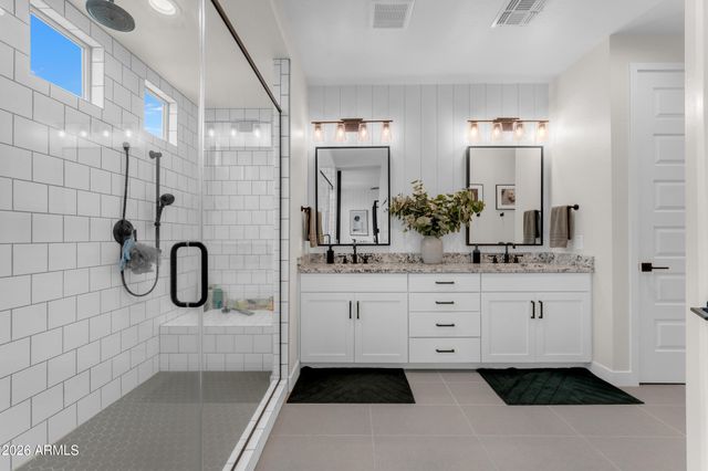 3450 E APPALOOSA Road, Gilbert, AZ 85296