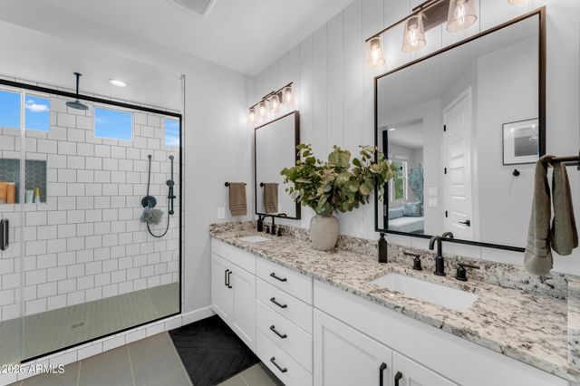 3450 E APPALOOSA Road, Gilbert, AZ 85296