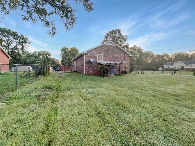 8607 Hooper St, Murfreesboro, TN 37129