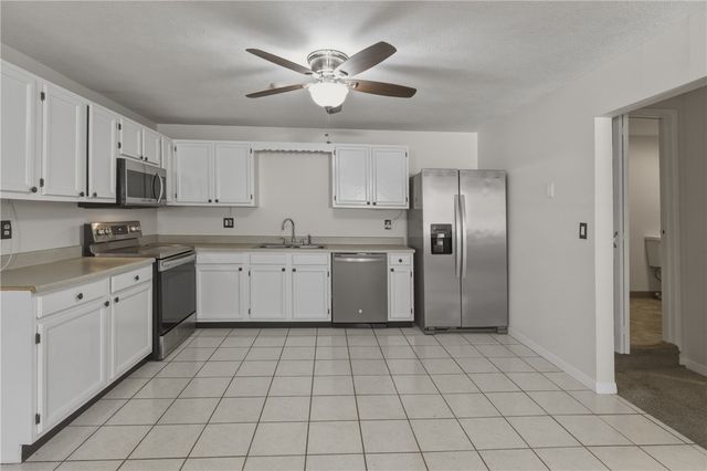 444 Woodward Road 17, North Providence, RI 02904