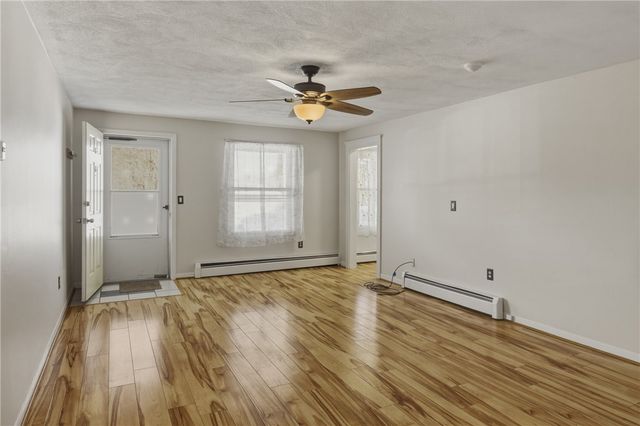 444 Woodward Road 17, North Providence, RI 02904