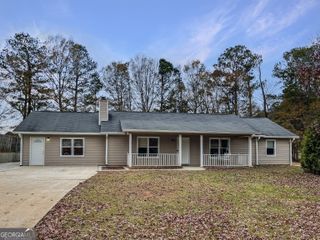 165 Riverbend Drive, Covington, GA 30014