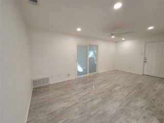2308 Barton Village CIR 103, Austin, TX 78704