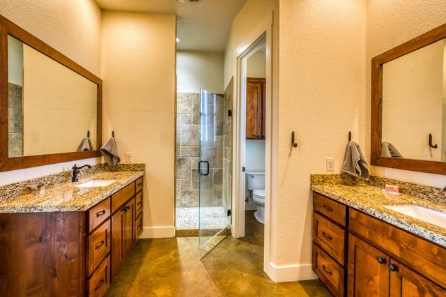 8201 Lone Star Road, Washington, TX 77880