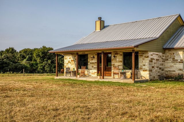 8201 Lone Star Road, Washington, TX 77880