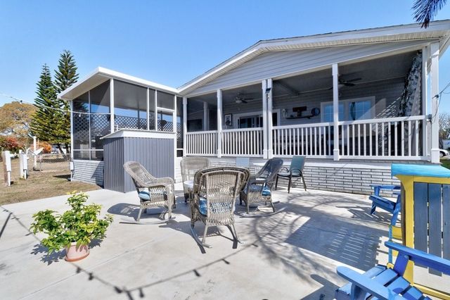 723 Barefoot Boulevard, Sebastian, FL 32976