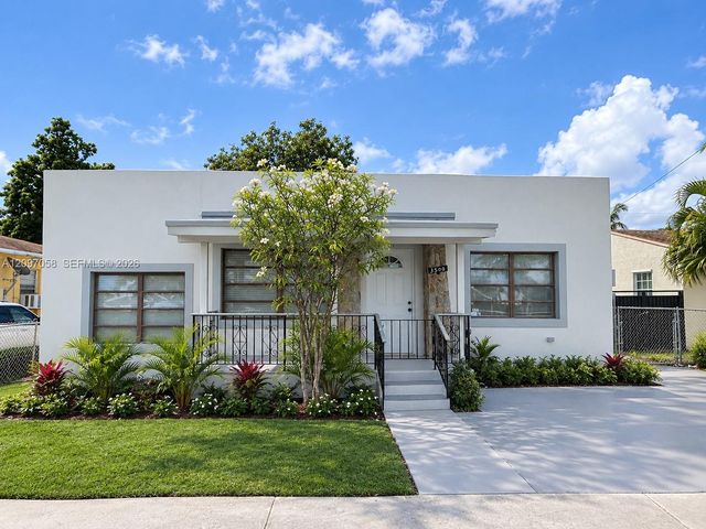 3500 NW 16th Street, Miami, FL 33125