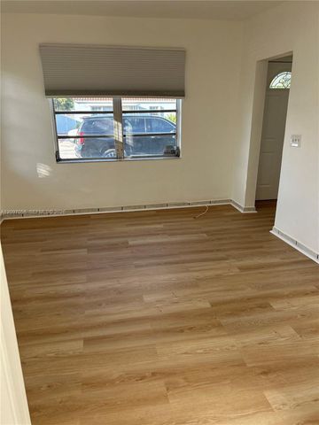 3500 NW 16th Street, Miami, FL 33125