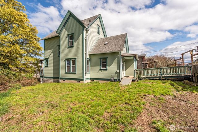 318 W 8th Street, Port Angeles, WA 98362