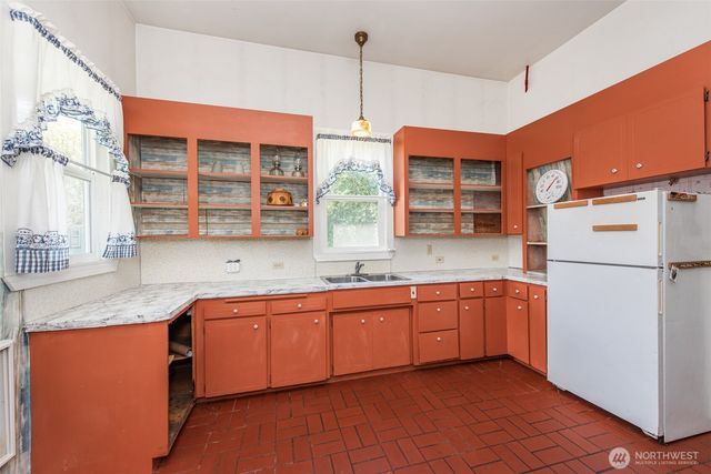 318 W 8th Street, Port Angeles, WA 98362