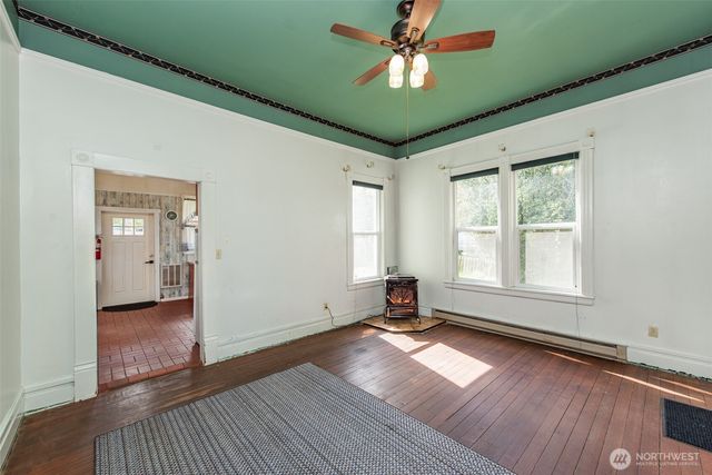 318 W 8th Street, Port Angeles, WA 98362