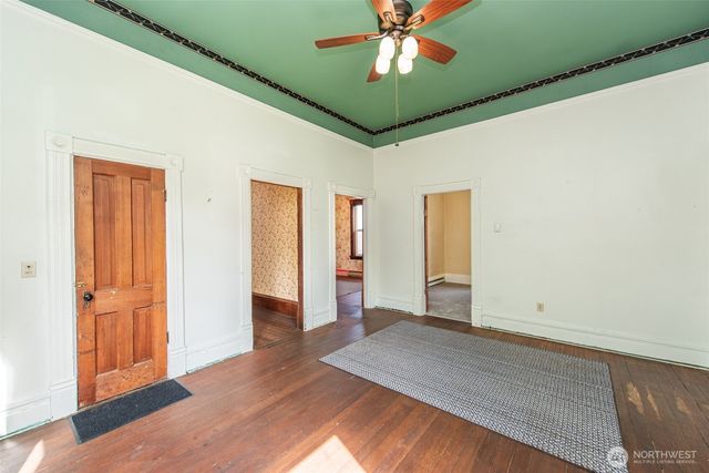 318 W 8th Street, Port Angeles, WA 98362