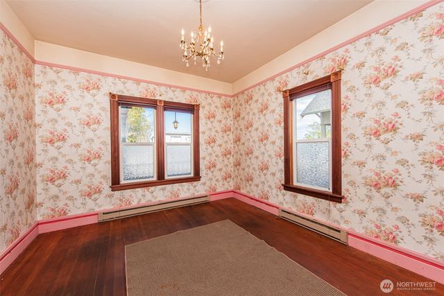 318 W 8th Street, Port Angeles, WA 98362