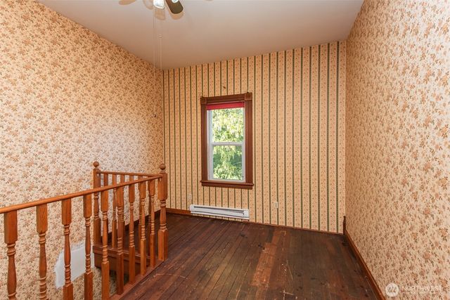 318 W 8th Street, Port Angeles, WA 98362