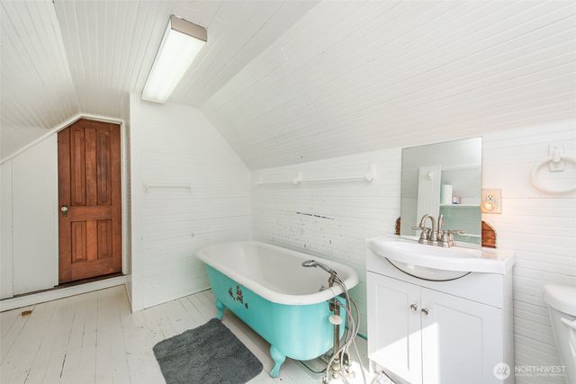 318 W 8th Street, Port Angeles, WA 98362