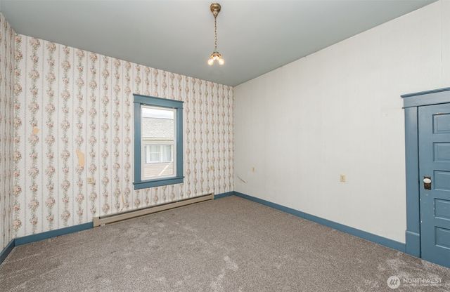 318 W 8th Street, Port Angeles, WA 98362