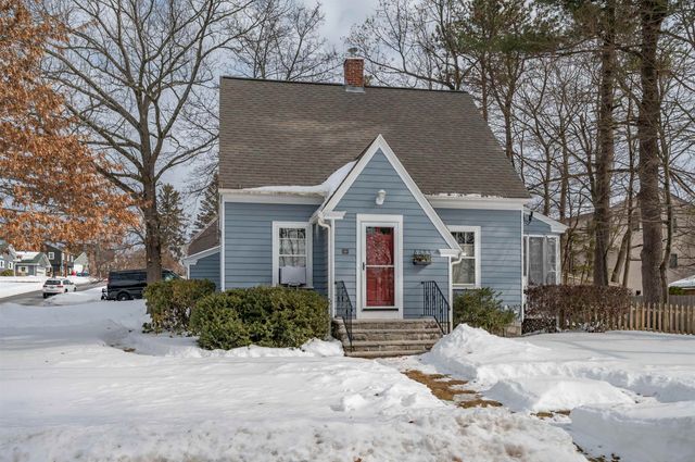 11 Pine Hill Avenue, Nashua, NH 03064