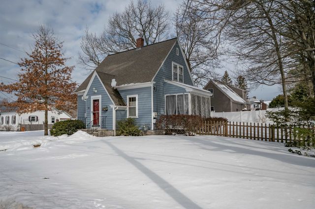 11 Pine Hill Avenue, Nashua, NH 03064