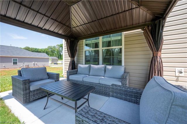 284 Lily's Place, Lexington, NC 27292