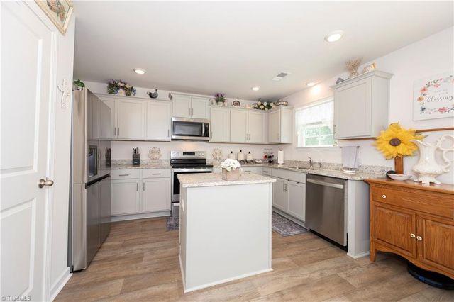 284 Lily's Place, Lexington, NC 27292