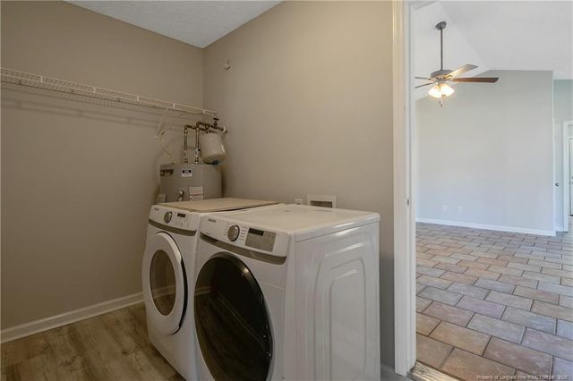 5611 Island View Drive, Hope Mills, NC 28348