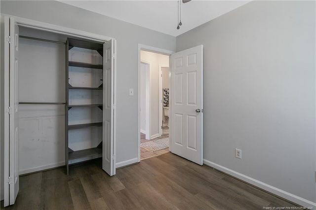 5611 Island View Drive, Hope Mills, NC 28348