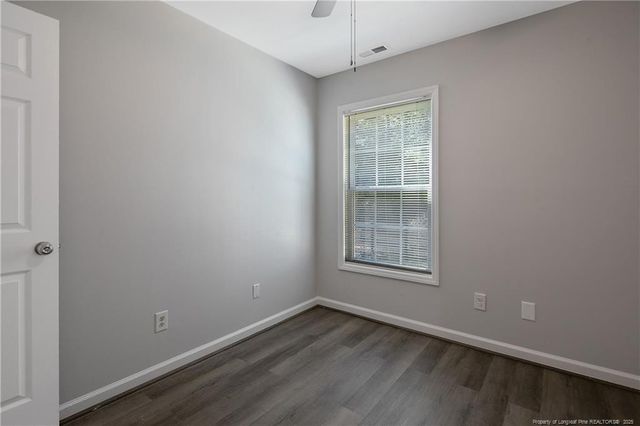 5611 Island View Drive, Hope Mills, NC 28348