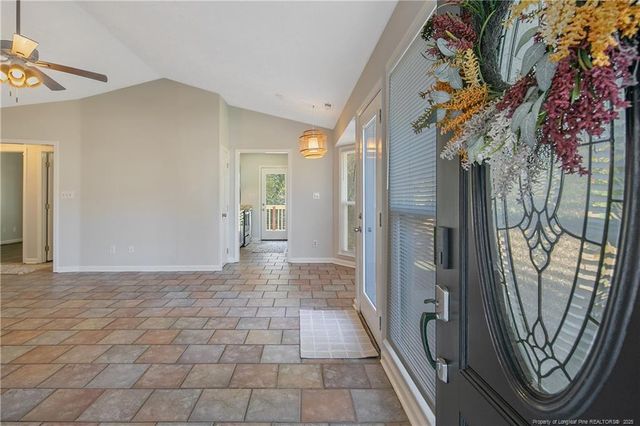 5611 Island View Drive, Hope Mills, NC 28348