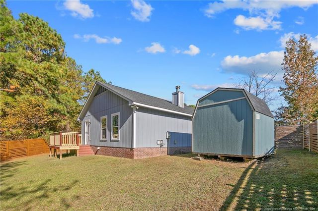 5611 Island View Drive, Hope Mills, NC 28348