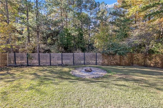 5611 Island View Drive, Hope Mills, NC 28348