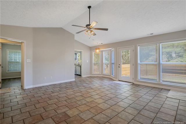 5611 Island View Drive, Hope Mills, NC 28348