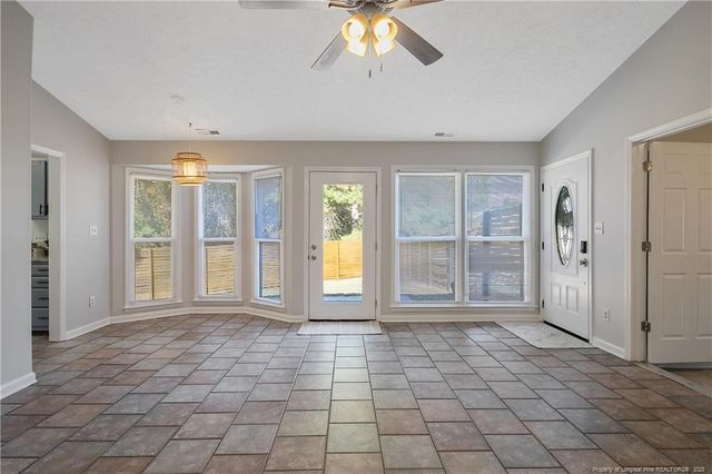 5611 Island View Drive, Hope Mills, NC 28348