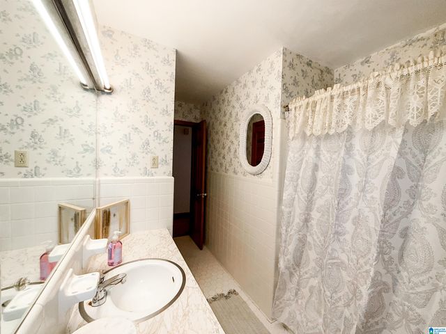 641 RIDGE TOP CIRCLE, Birmingham, AL 35206