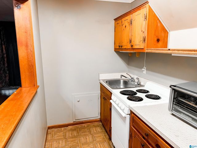 641 RIDGE TOP CIRCLE, Birmingham, AL 35206