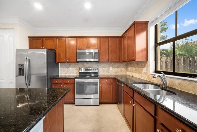 9627 Town Parc Circle, Parkland, FL 33076