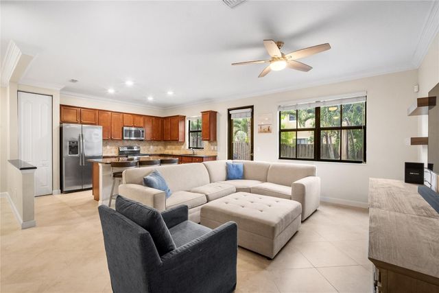 9627 Town Parc Circle, Parkland, FL 33076