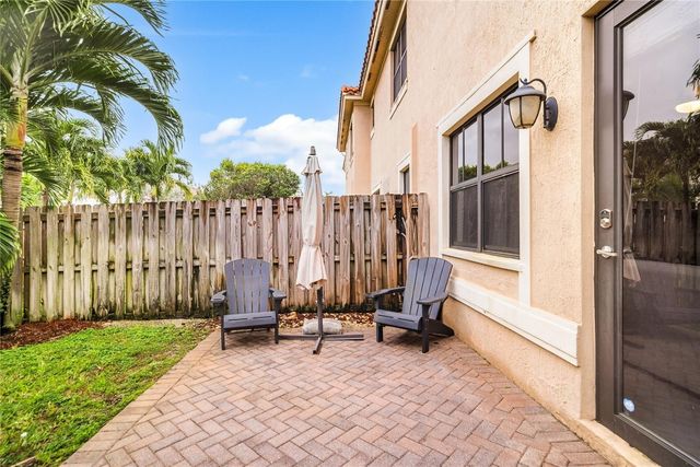 9627 Town Parc Circle, Parkland, FL 33076